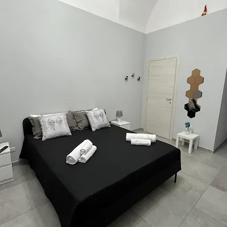 Casa Vacanze I 4 Diamanti 1 Apartment